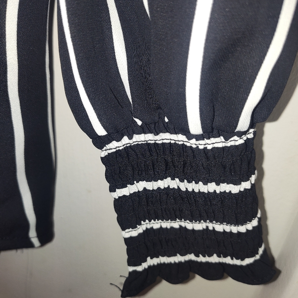Blouse - Picture 3 of 3